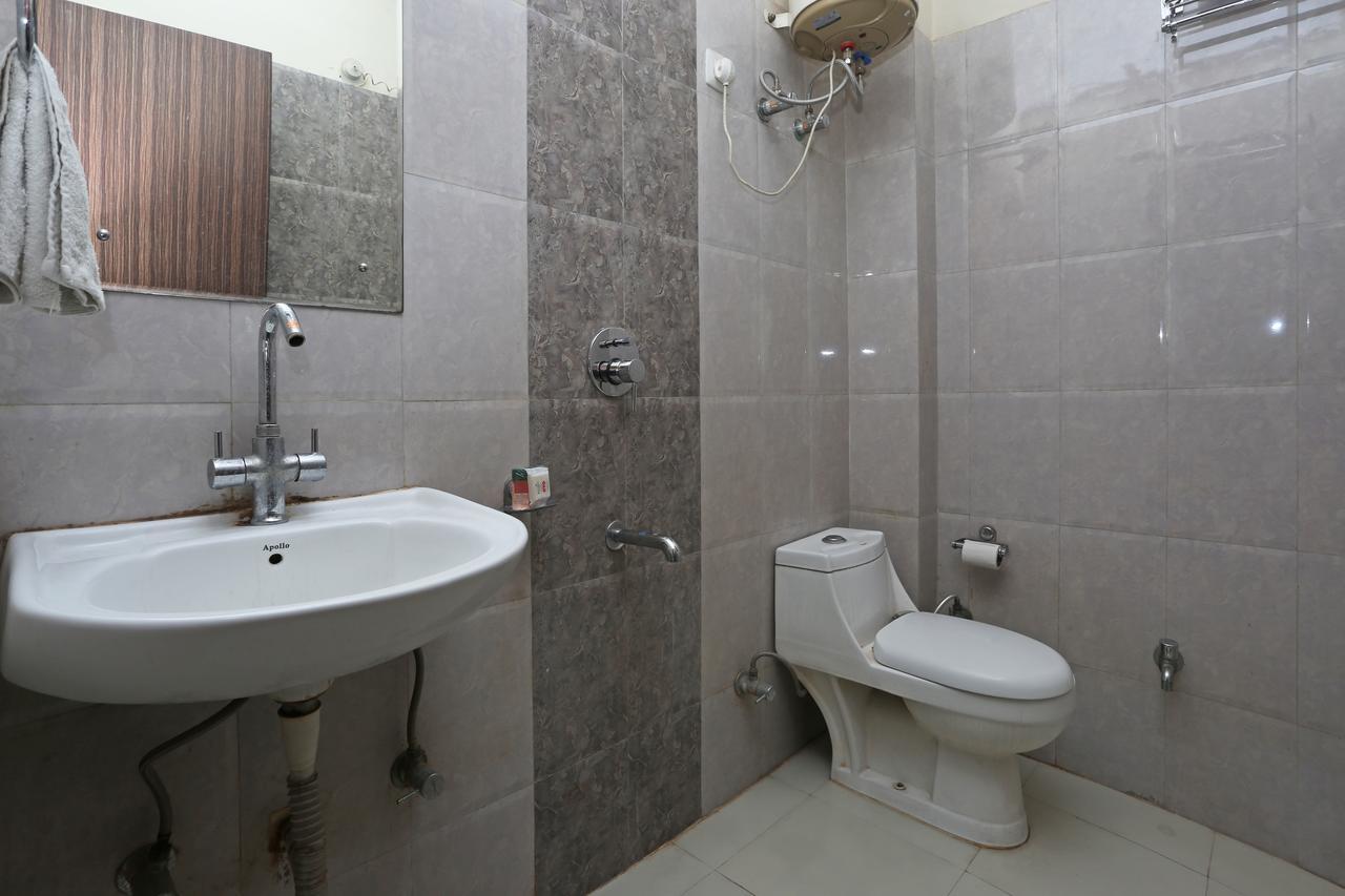 Fabhotel Luck Residency Delhi Airport Nuova Delhi Esterno foto